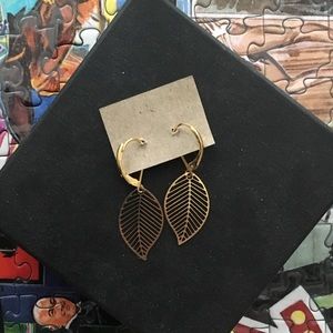 Gold color leaf earrings NWOT